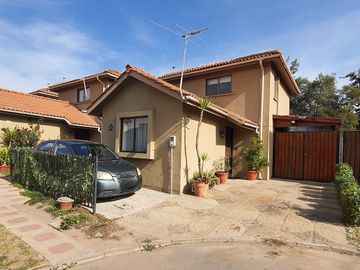 Casa en arriendo  en BUIN
