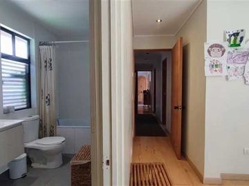 Casa en venta  en LA REINA
