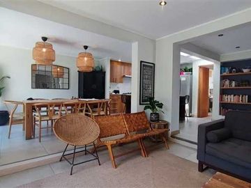 Casa en venta  en LA REINA