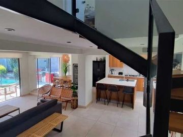 Casa en venta  en LA REINA