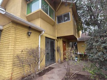Casa en arriendo  en LAS CONDES