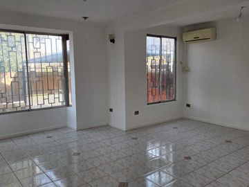 Casa en arriendo  en LAS CONDES