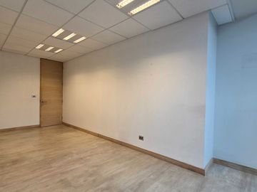 Oficina en arriendo  en LAS CONDES
