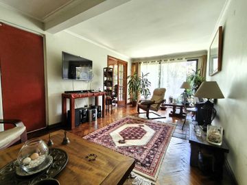 Casa en venta  en LAS CONDES