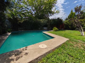 Casa en venta  en LAS CONDES