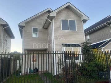 Casa en arriendo  en PUERTO VARAS