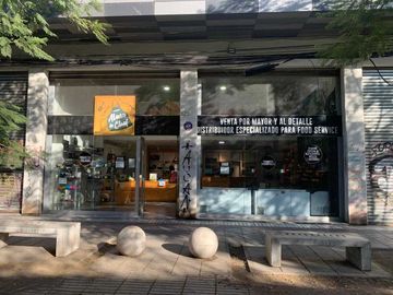 Local comercial en arriendo  en RECOLETA