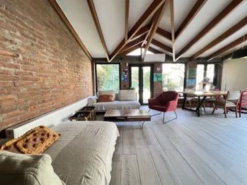 Casa en venta  en LA REINA