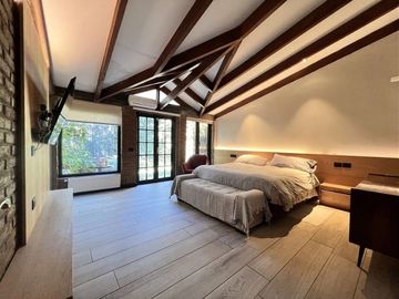 Casa en venta  en LA REINA