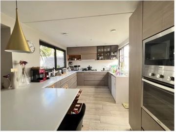 Casa en venta  en LA REINA