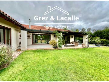 Casa en venta  en CURICÓ