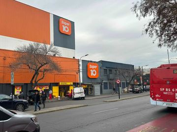 Local comercial en arriendo  en SANTIAGO