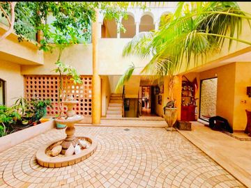 Casa en arriendo  en LAS CONDES