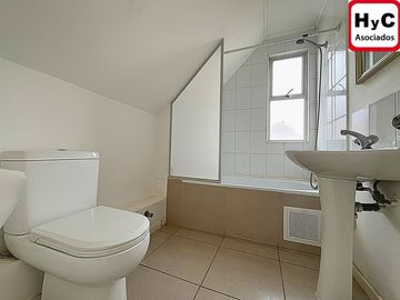 2 HABITACIONES 1 BAÑO 2 ESTACIONAMIENTOS