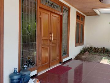 jln Kapuas dekat RS Darmo