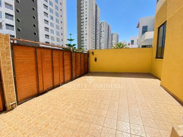 Casa en venta con vista al mar - Sector Llacolén