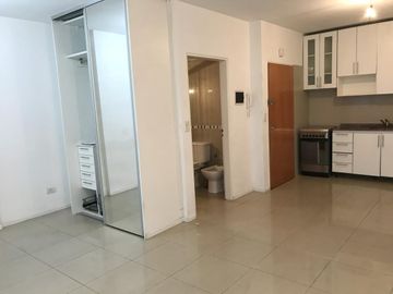Monroe 5700 - Villa Urquiza - Monoamb 47 m2 totales c/Patio - Vea el Plano