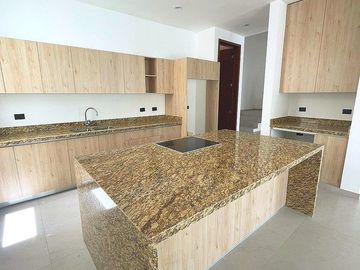 Casa en Venta, Yucatán Tamanche, 4 Recámaras.