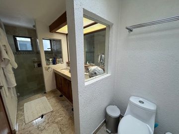 EXCELENTE OPORTUNIDAD SE VENDE CASA REMODELADA EN JOYAS DEL PEDREGAL
