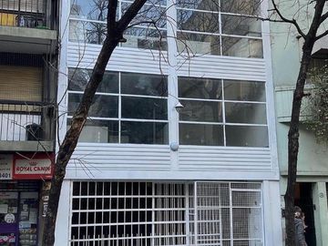 Alquiler Local Comercial con Oficinas en Balvanera - CABA