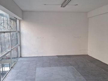 Alquiler Local Comercial con Oficinas en Balvanera - CABA