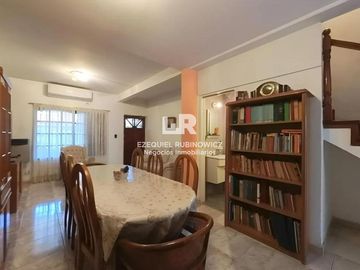 Venta PH Tríplex 4 Ambientes con Cochera, Playroom y Patio | Apto Crédito | Villa Santa Rita