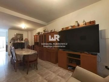 Venta PH Tríplex 4 Ambientes con Cochera, Playroom y Patio | Apto Crédito | Villa Santa Rita