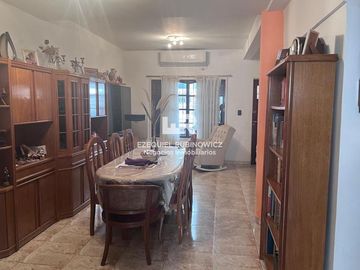 Venta PH Tríplex 4 Ambientes con Cochera, Playroom y Patio | Apto Crédito | Villa Santa Rita
