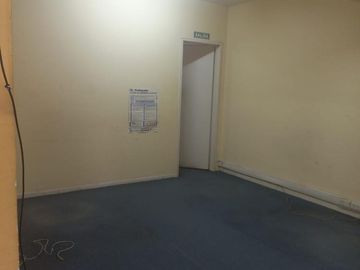 Alquiler Oficina 100 m2 en Montserrat