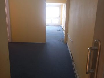 Alquiler Oficina 100 m2 en Montserrat