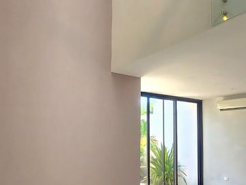 Renta pequeño Townhouse 2 recamara paneles solares cholul