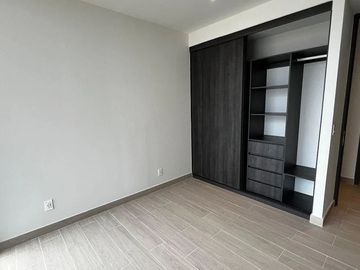 RENTA Departamento Nuevo en LATITUD  Plaza Puerta La Victoria