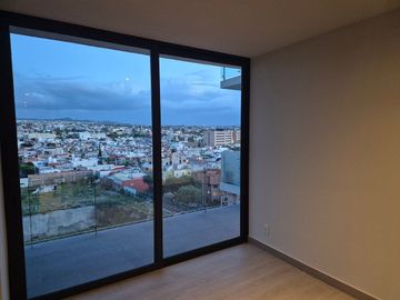 RENTA Departamento Nuevo en LATITUD  Plaza Puerta La Victoria