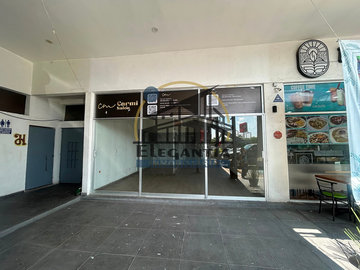Local comercial renta Plaza Almira La Pradera 13,500 Querétaro EstMir EMC