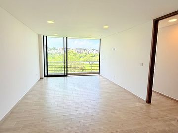 Departamento en renta con vista al Campo de Golf