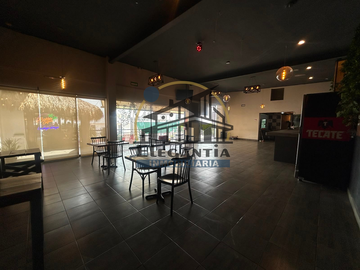 Local comercial renta con traspaso Plaza Almira La Pradera 45,000 Querétaro EstM