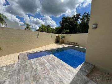 CASA EN VENTA EN TEMOZÓN NORTE