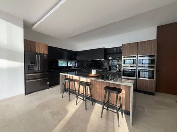 CASA EN VENTA EN YUCATÁN COUNTRY CLUB