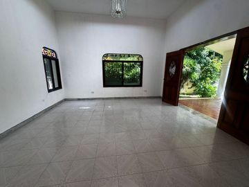 CASA EN VENTA EN ITZIMNÁ, MÉRIDA