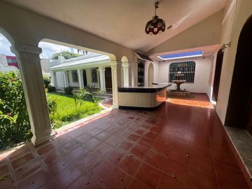 CASA EN VENTA EN ITZIMNÁ, MÉRIDA
