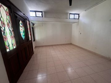 CASA EN VENTA EN ITZIMNÁ, MÉRIDA