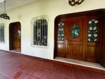 CASA EN VENTA EN ITZIMNÁ, MÉRIDA