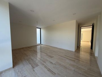 CASA EN VENTA EN YUCATÁN COUNTRY CLUB