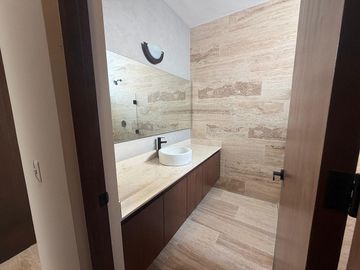 CASA EN VENTA EN YUCATÁN COUNTRY CLUB