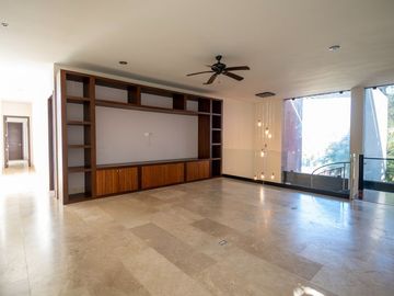 CASA EN VENTA EN YUCATÁN COUNTRY CLUB