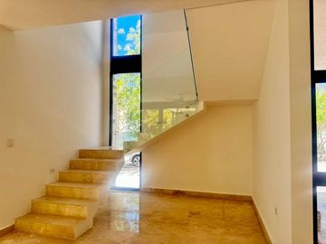 CASA EN VENTA EN YUCATÁN COUNTRY CLUB