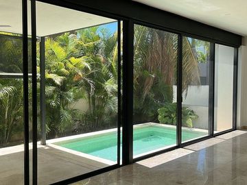 CASA EN VENTA EN YUCATÁN COUNTRY CLUB