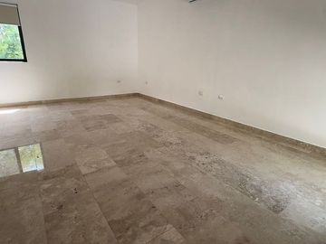 CASA EN VENTA EN YUCATÁN COUNTRY CLUB