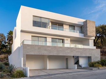Casa Habitación en Renta en Bosque Esmeralda, Atizapán de Zaragoza