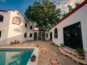 CASA ESTILO RUSTICO CON DEPARTAMENTO INDEPENDIENTE EN COL. EMILIANO ZAPATA NORTE